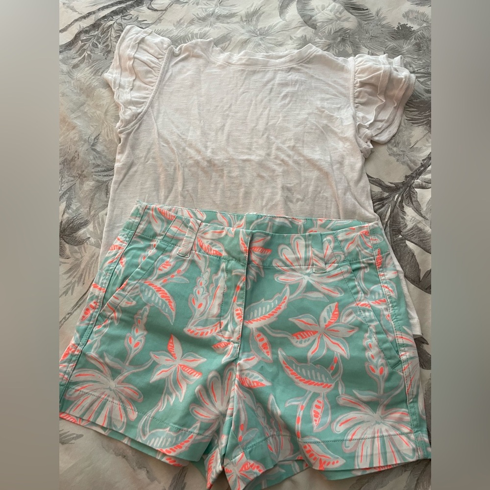 Girls Vineyard Vines short and tee set in size 8